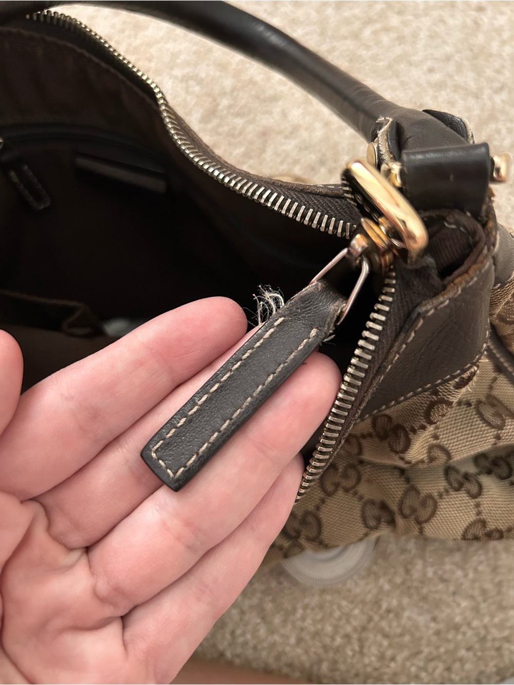 Gucci Shoulder Bag - Picture 15 of 16